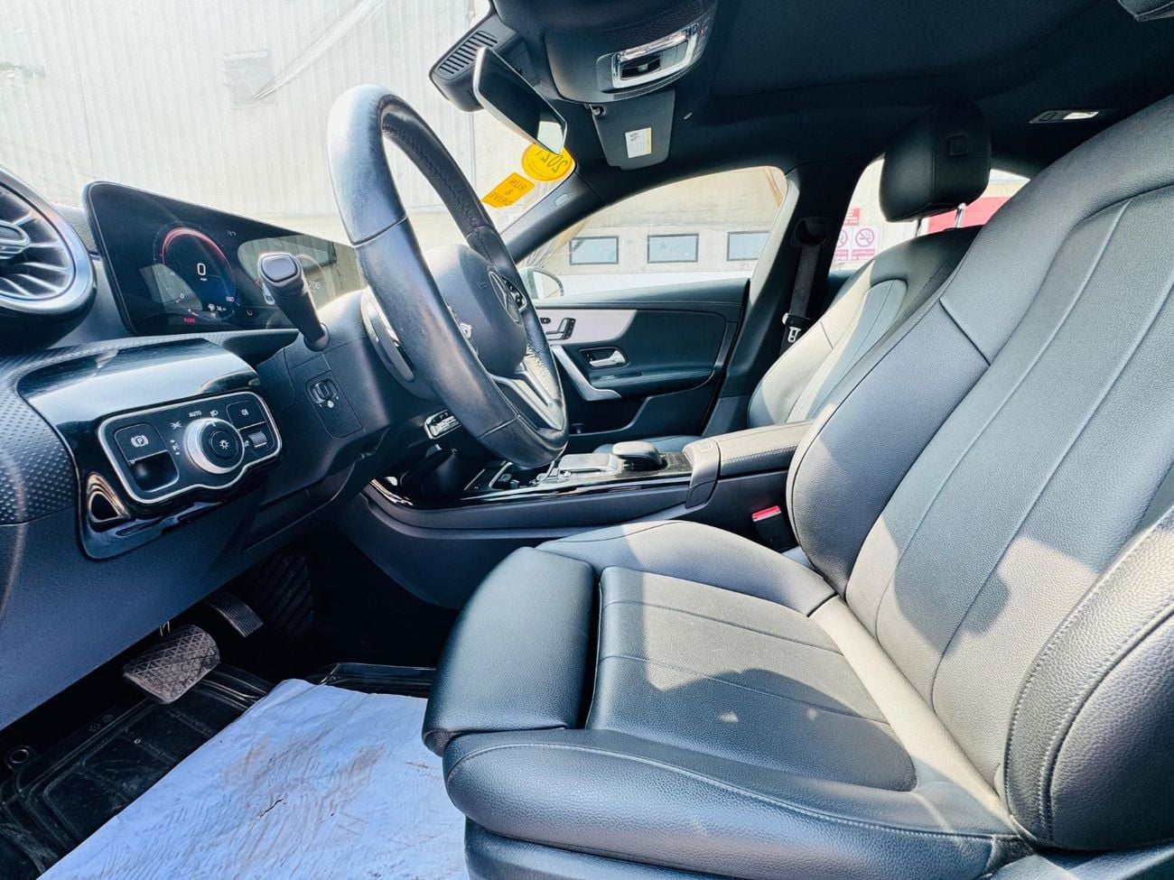Mercedes Benz CLA250