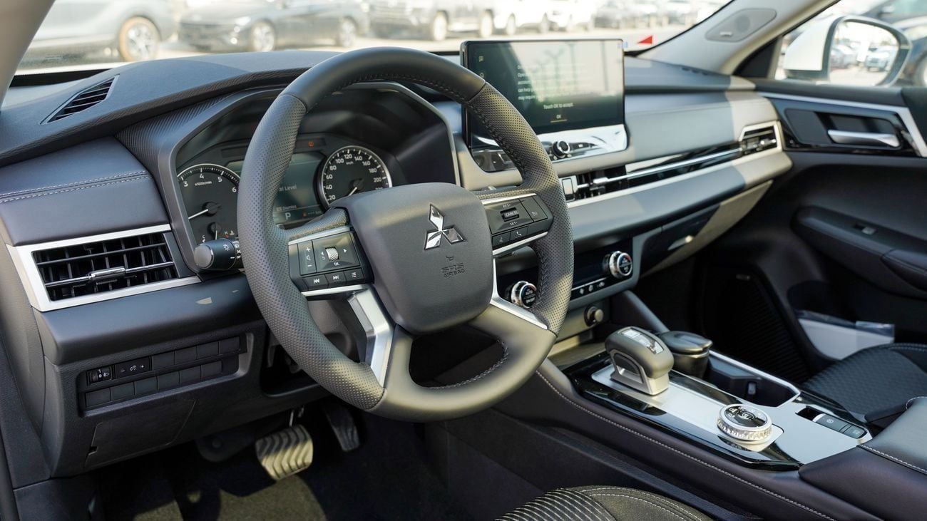 Mitsubishi Outlander Brand New 2026 Mitsubishi Outlander High Line (G03) 2.5L | 7-Seater SUV | GCC Spec | Export Only