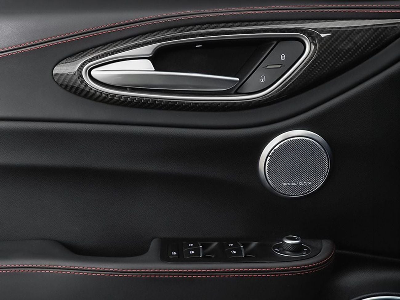 ألفا روميو جوليا 2023 Alfa Romeo Giulia Estrema / Alfa Romeo Warranty