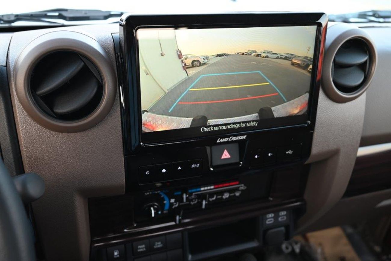 Toyota Land Cruiser Pick Up Single Cab 2.8L 4WD Automatic - Top Option