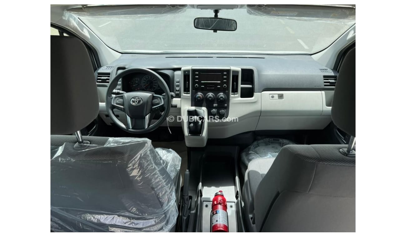 تويوتا هاياس 3.5L PETROL DX 13 SEATER MANUAL TRANSMISSION