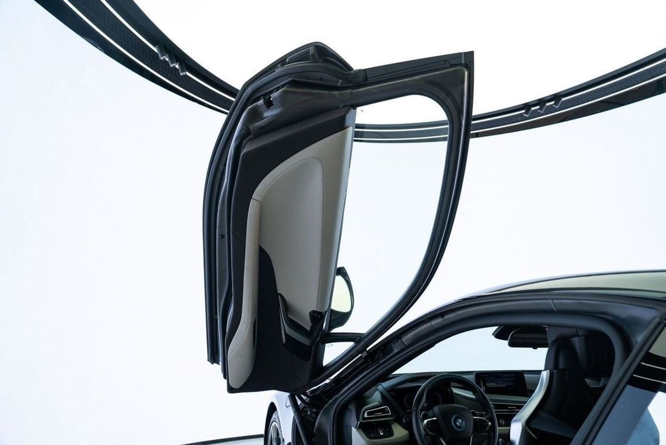 BMW i8 Plug-In Hybrid 1.5L