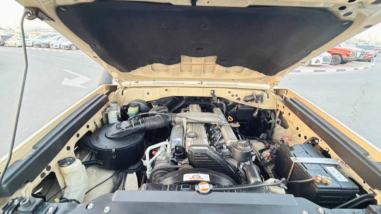 Toyota Land Cruiser 70 1991| 4.2L DIESEL | MT | RHD | HEAVY BULL BAR WITH LED LIGHTS | HEAVY ROOF RACK | DUAL BULL BAR ANTE