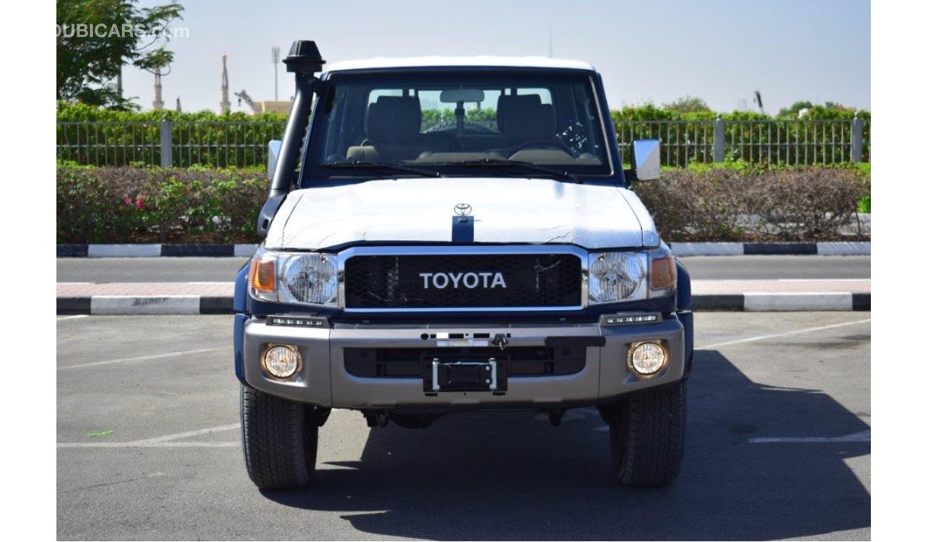 تويوتا لاند كروزر بيك آب 79 DOUBLE CAB PUP LX  LIMITED  V6 4.0L PETROL 4WD MT