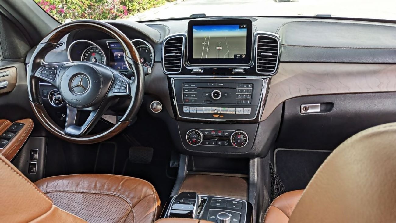 Mercedes-Benz GLS 500 4.7L-8CYL-4 Matic Full Option-Excellent Condition GCC Specs