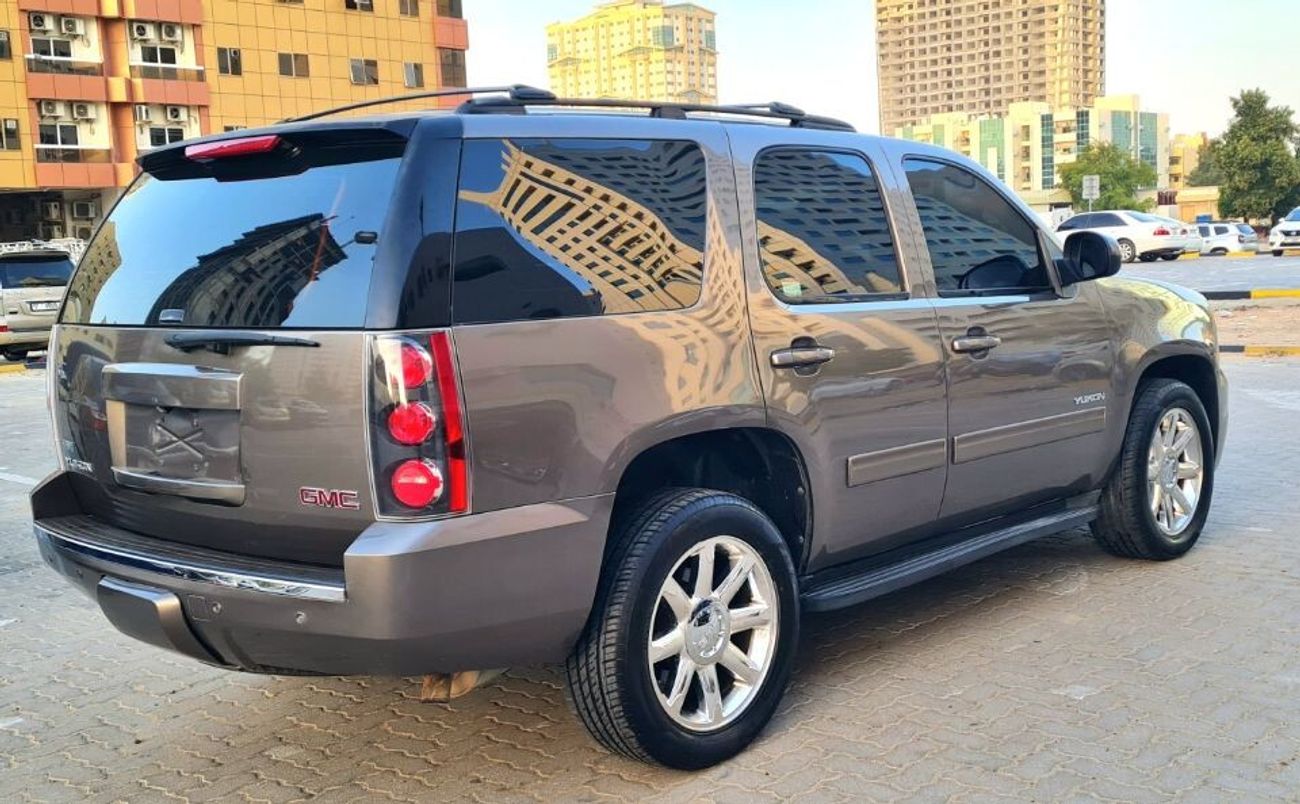 GMC Yukon MODIFIED YUKON DENALI  2011 GCC