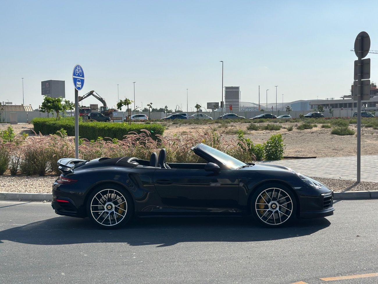 Porsche 911 Turbo S 3.8L (560 HP) Convertible Turbo S 3.8L (580 HP) Convertible | 2018 | Europe Specs | Full Opt