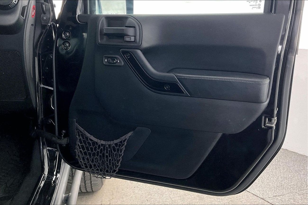 جيب رانجلر Rubicon Recon | National Day Celebration | شامل الضمان | 0 ﺪﻔﻋﺓ ﺃﻮﻟﻯ