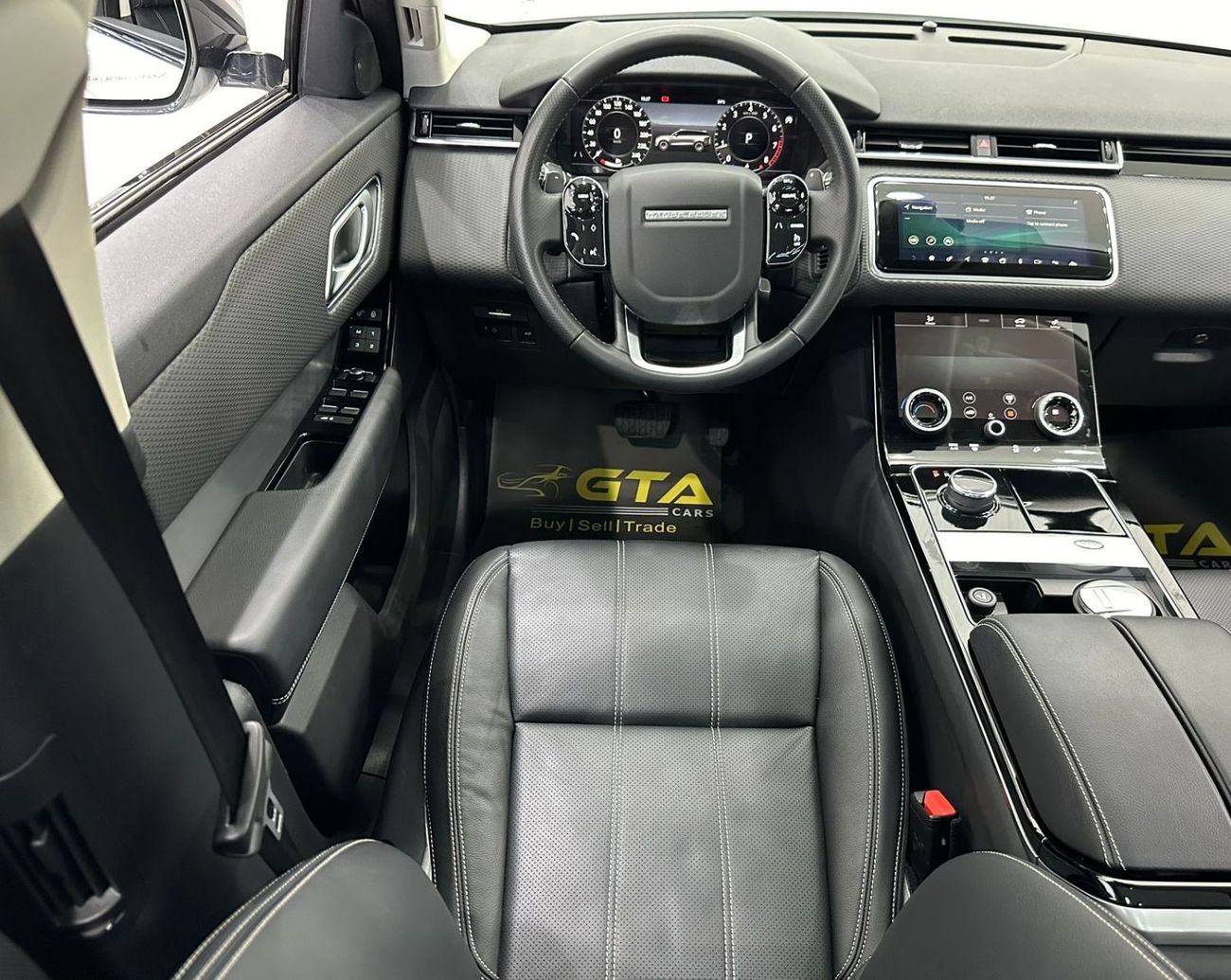 لاند روفر رينج روفر فيلار 2020 Range Rover Velar P250 S, Sep 2025 Range Rover Warranty + Service Pack, Low Kms, GCC