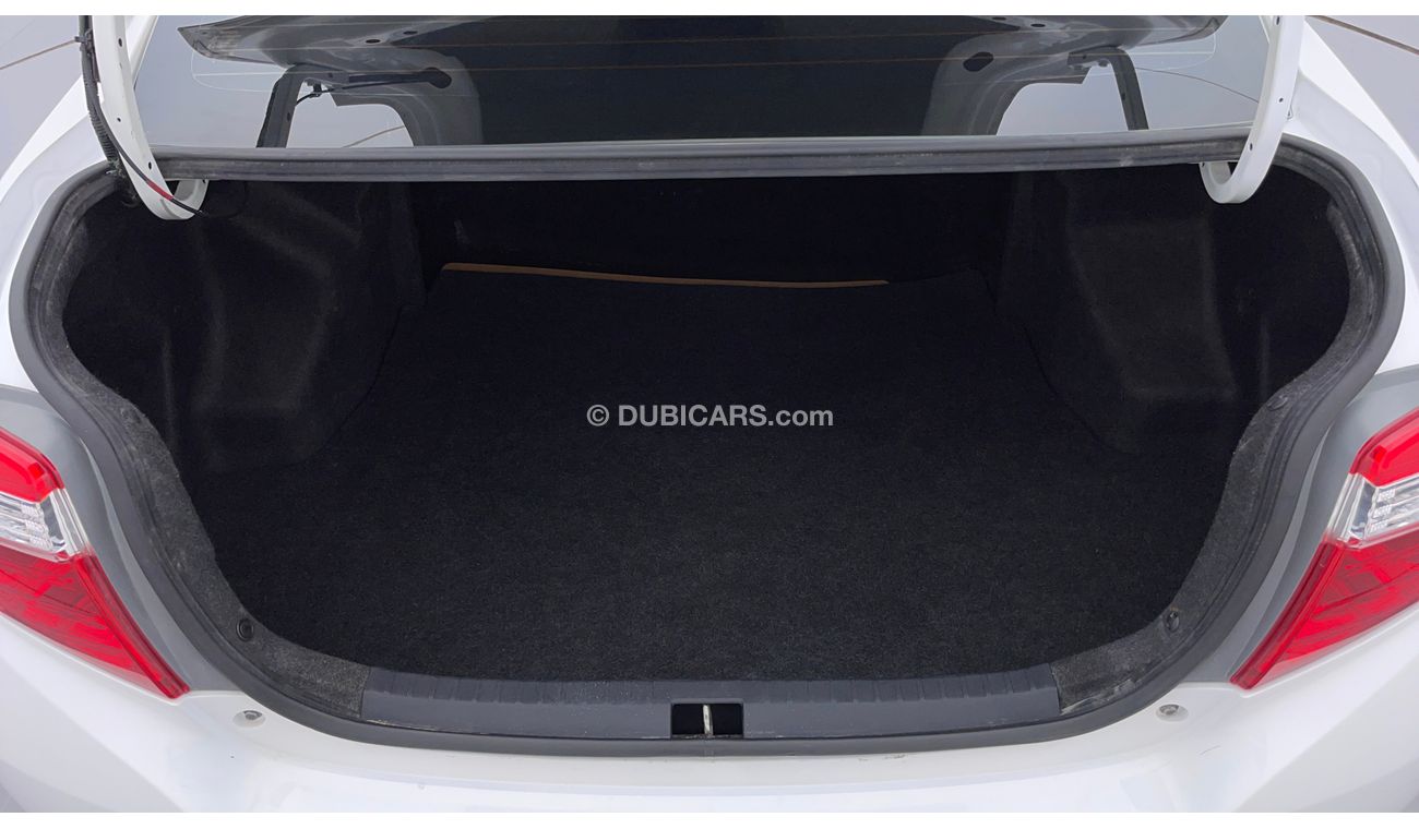 تويوتا يارس E 1.5 | +مع الضمان | كمان تم فحص ١٥٠