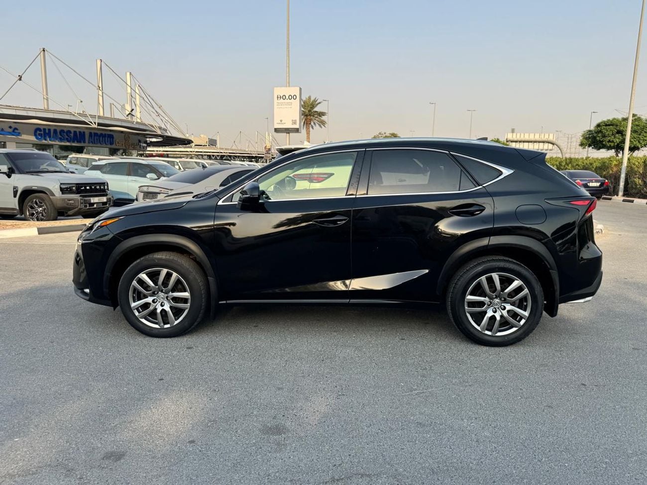 لكزس NX200t PREMIER