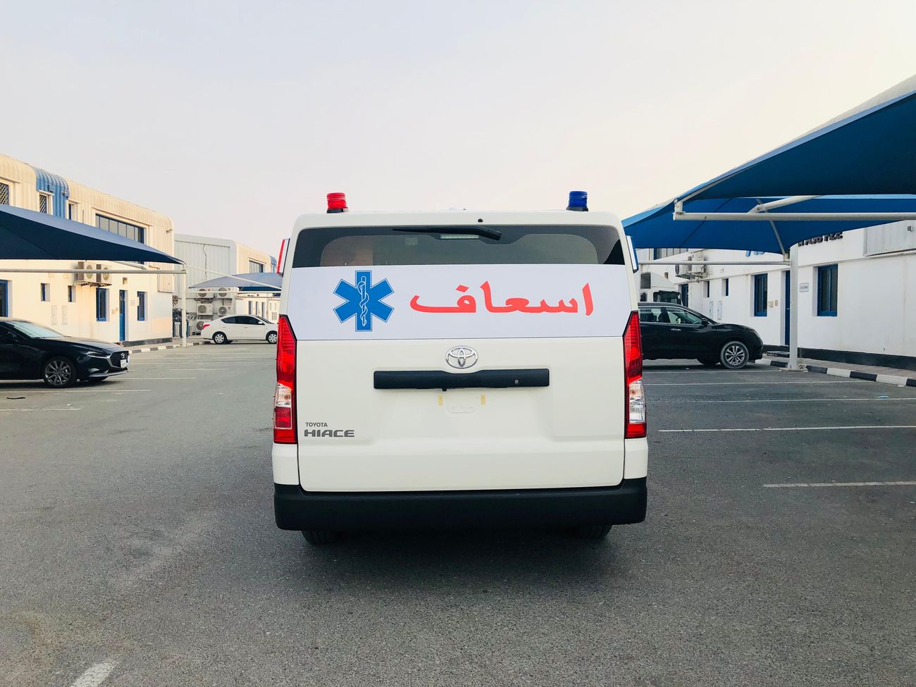 Toyota Hiace STANDARD ROOF, 3.5L PETROL, M/T  EMERGENCY MEDICAL AMBULANCE