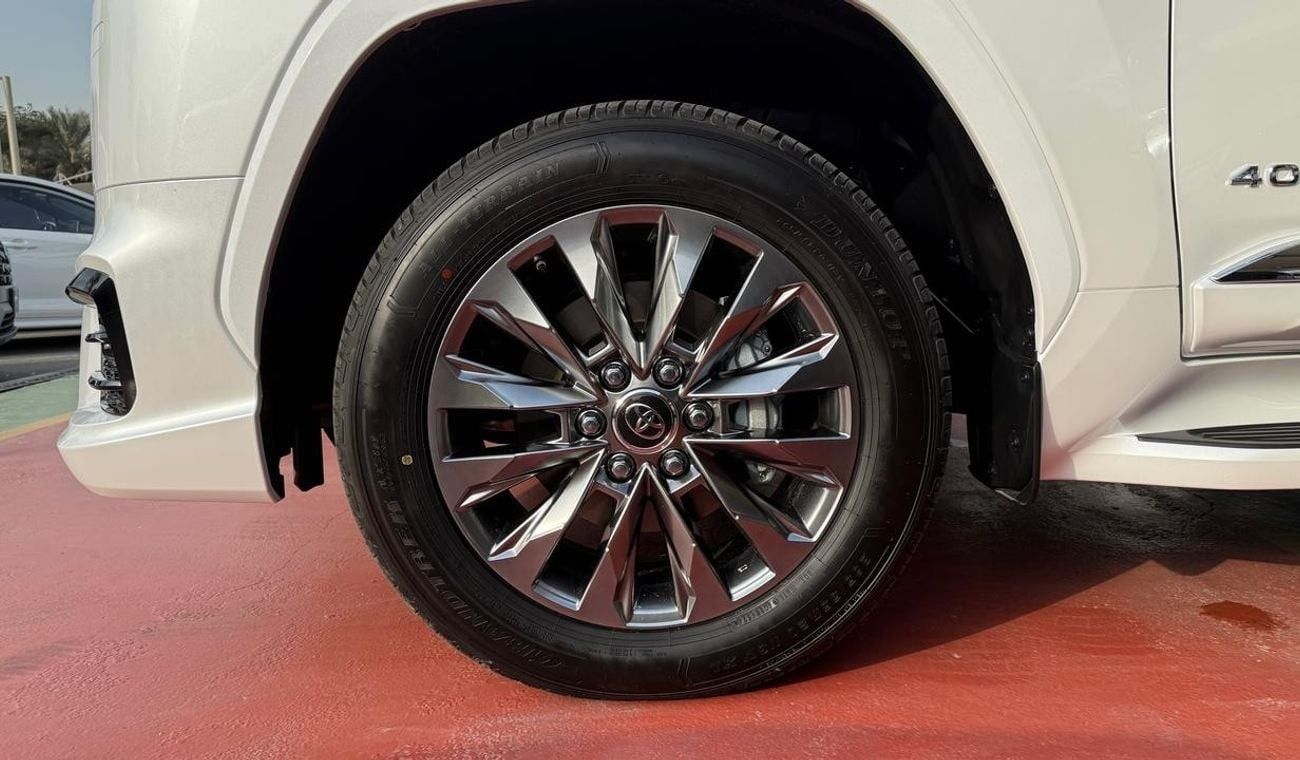 Toyota Land Cruiser VXR 3.5L Toyota Land Cruiser 3.5L VXR Twin Turbo V6 | 2025 | 0KM | GCC