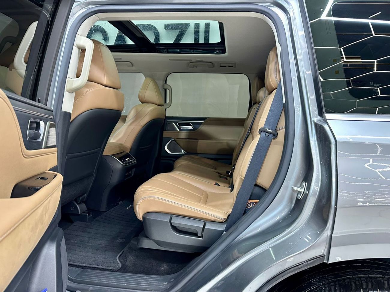 Infiniti QX80 Sensory Bench Chairs 3.5L AED 7344 / Monthly l 0% Down Payment l SENSORY l Agency Warranty until 203