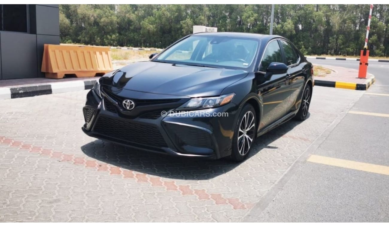 Toyota Camry SE - Sports Edition