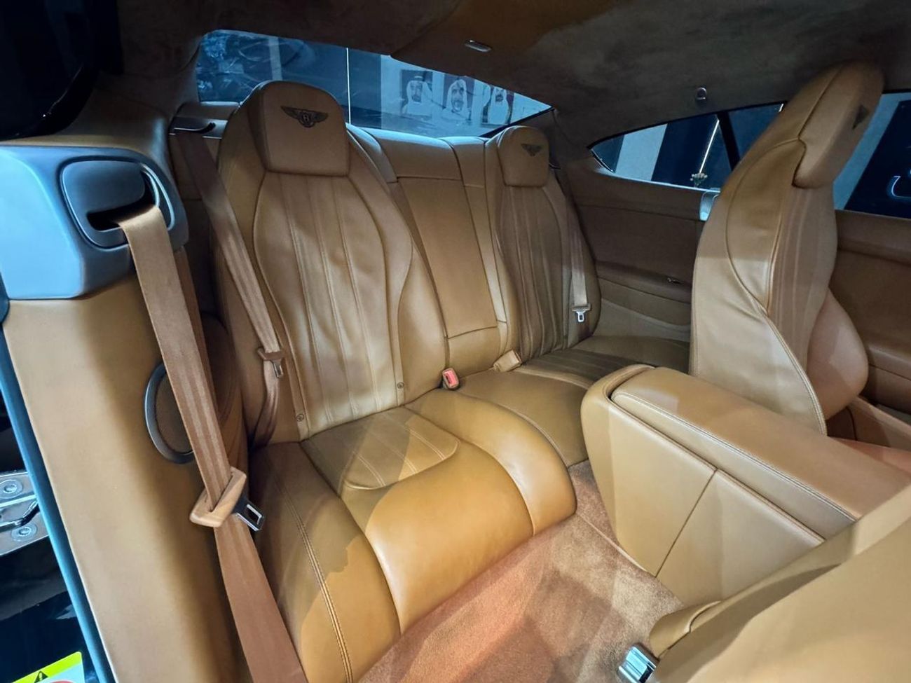 بنتلي كونتيننتال جي تي LOVELY BENTLY CONTINENTAL GT V8 || TOP RANGE || GCC || FREE ACCIDENT