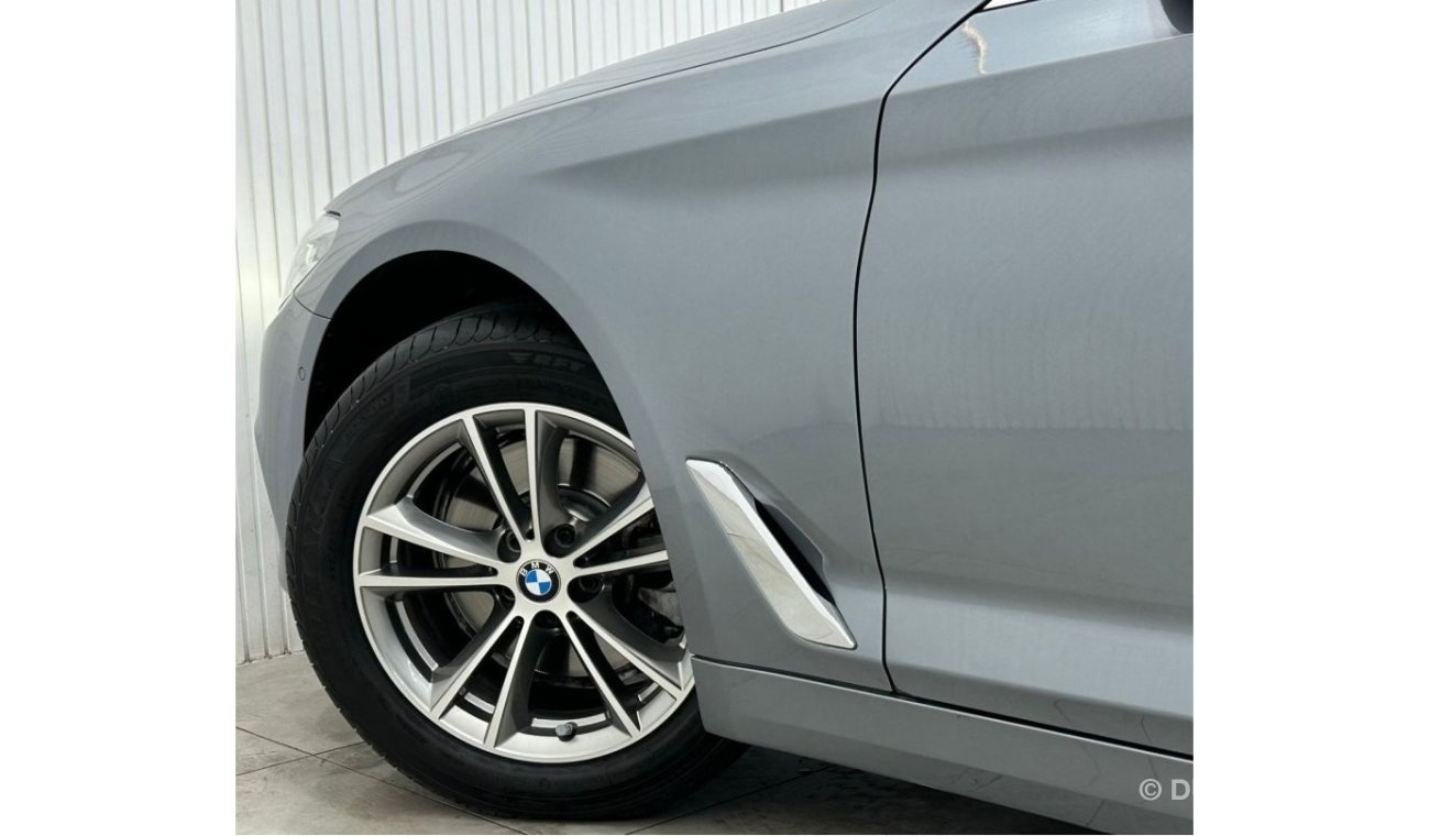 بي أم دبليو 520i Std 2020 BMW 520i, August 2024 BMW Warranty + Service Pack, Low Kms, GCC