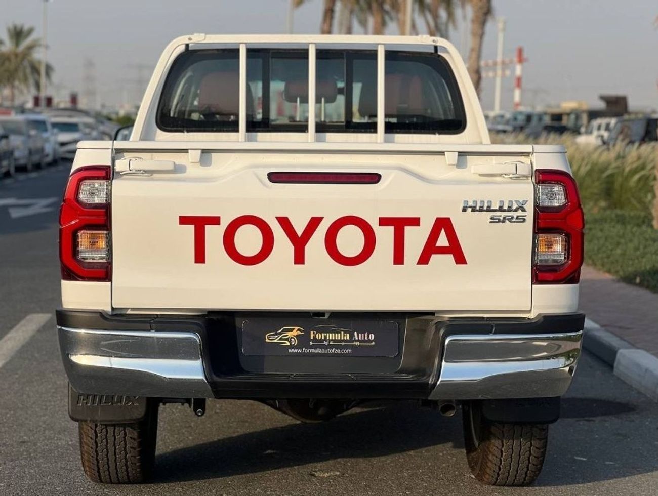 Toyota Hilux D/C 2.7L 4X4 PTR M/T // 2025 // HIGH OPTION WITH SEAT VENTILATION , LED LIGHT , POWER WINDOWS // SPE