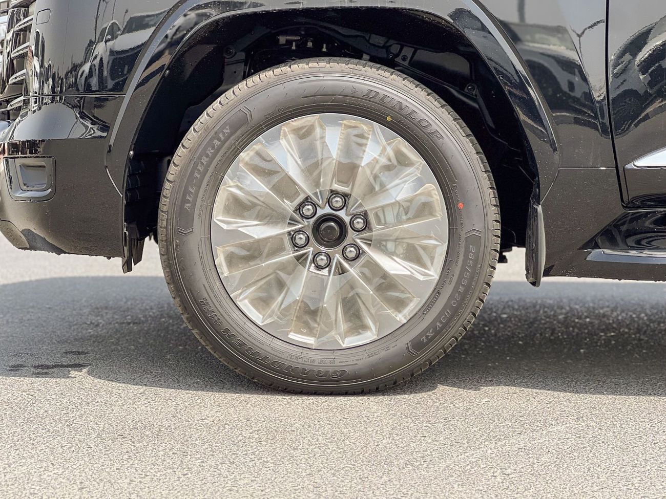 Toyota Land Cruiser GXR EXPORT ONLY - Toyota LC300 4.0L (Black Interior)
