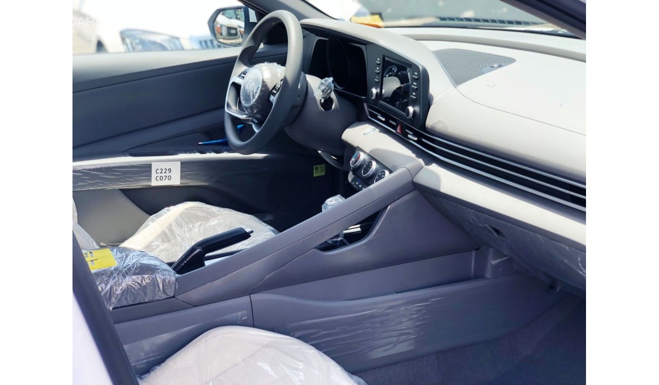 Hyundai Elantra 1.6L PTR ( SUNROOF )