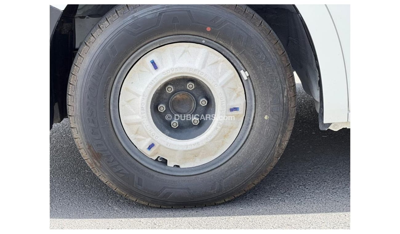 Toyota Hiace 3.5L PETROL DX 13 SEATER MANUAL TRANSMISSION