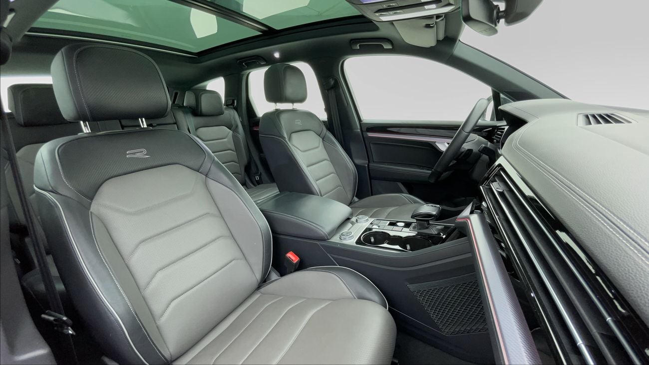 فولكس واجن طوارق R LINE 3 | بدون دفعة مقدمة | اختبار القيادة في المنزل