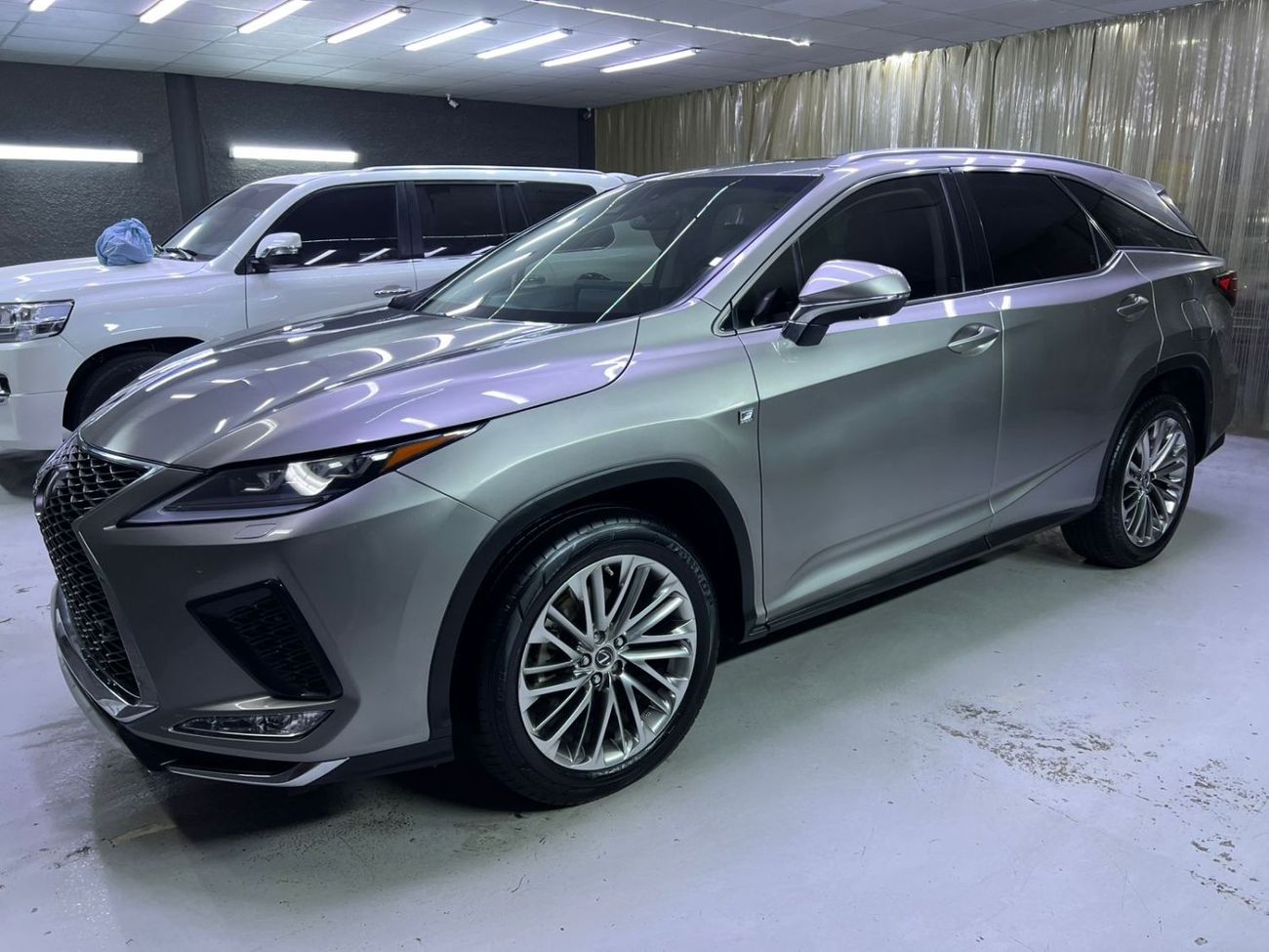 لكزس RX 350 Lexus RX350L F Sport 3.5L - Automatic . Petrol . 5 Seats . 5 Doors