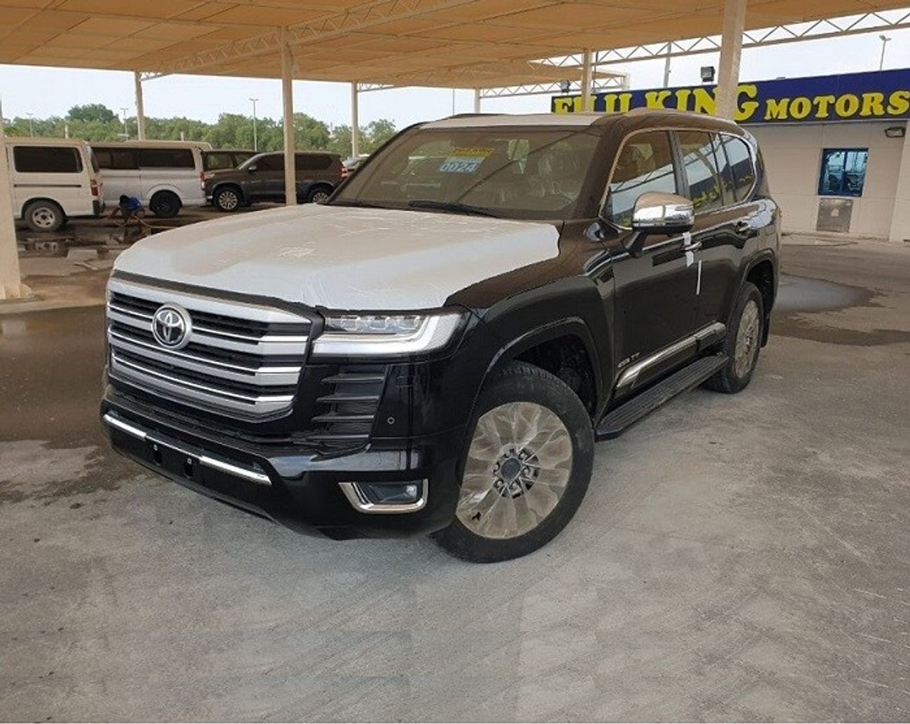 Toyota Land Cruiser LC300 3.3L TT VXR - V6 (DIESEL)