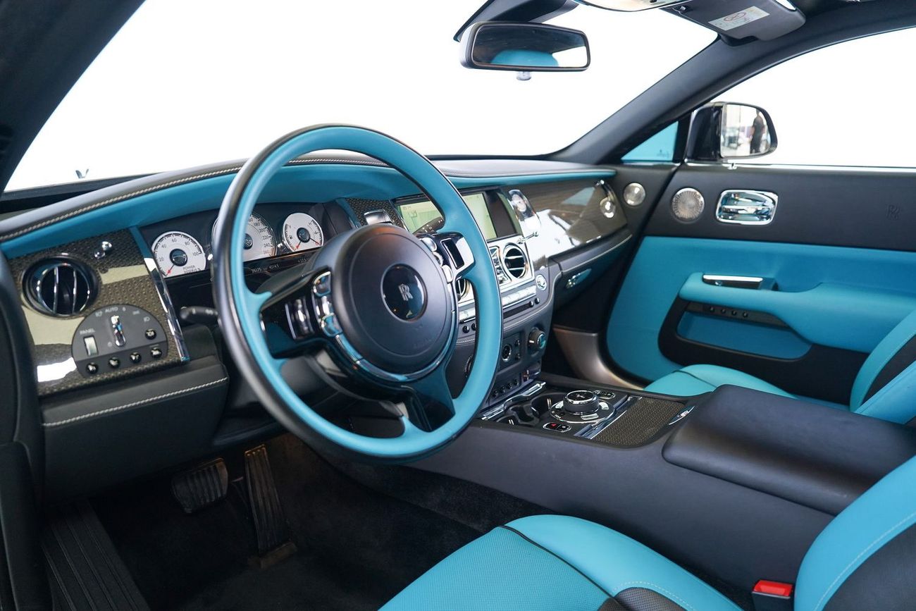 Rolls-Royce Wraith BLACK BADGE