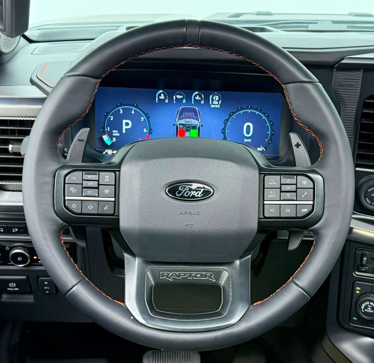 Ford F-150 RAPTOR CREW CAB MID 2024 Ford F-150 Raptor, Ford Warranty+Service Contract, GCC Specs.