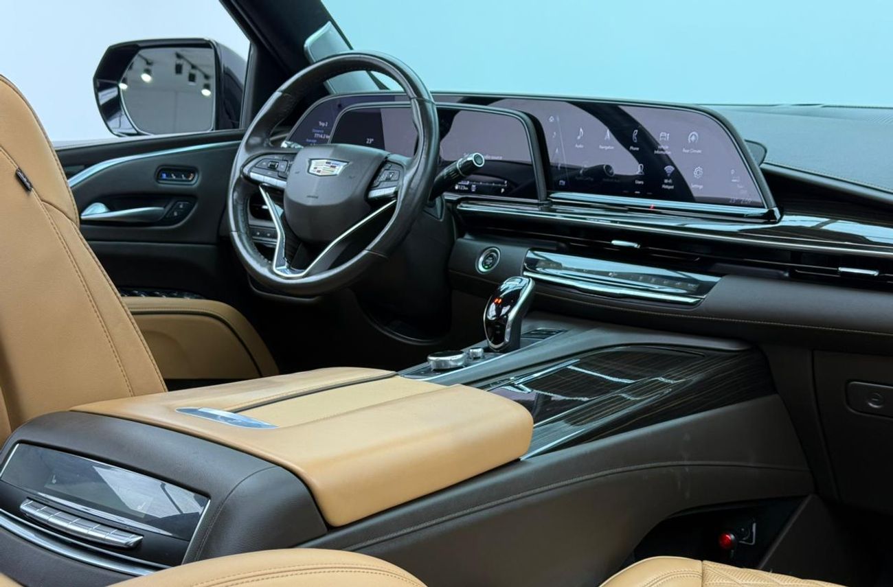 Cadillac Escalade Sport Platinum 6.2L 4WD 2022 Cadillac Escalade Sport Platinum, 07/2027 Cadillac Warranty, 09/2028 Se