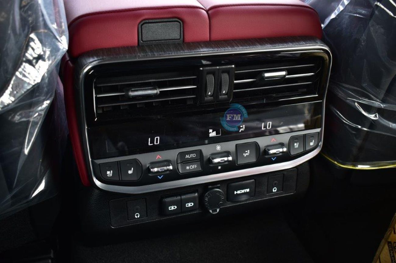 تويوتا لاند كروزر 300 GR Sport V6 3.3L Diesel Automatic