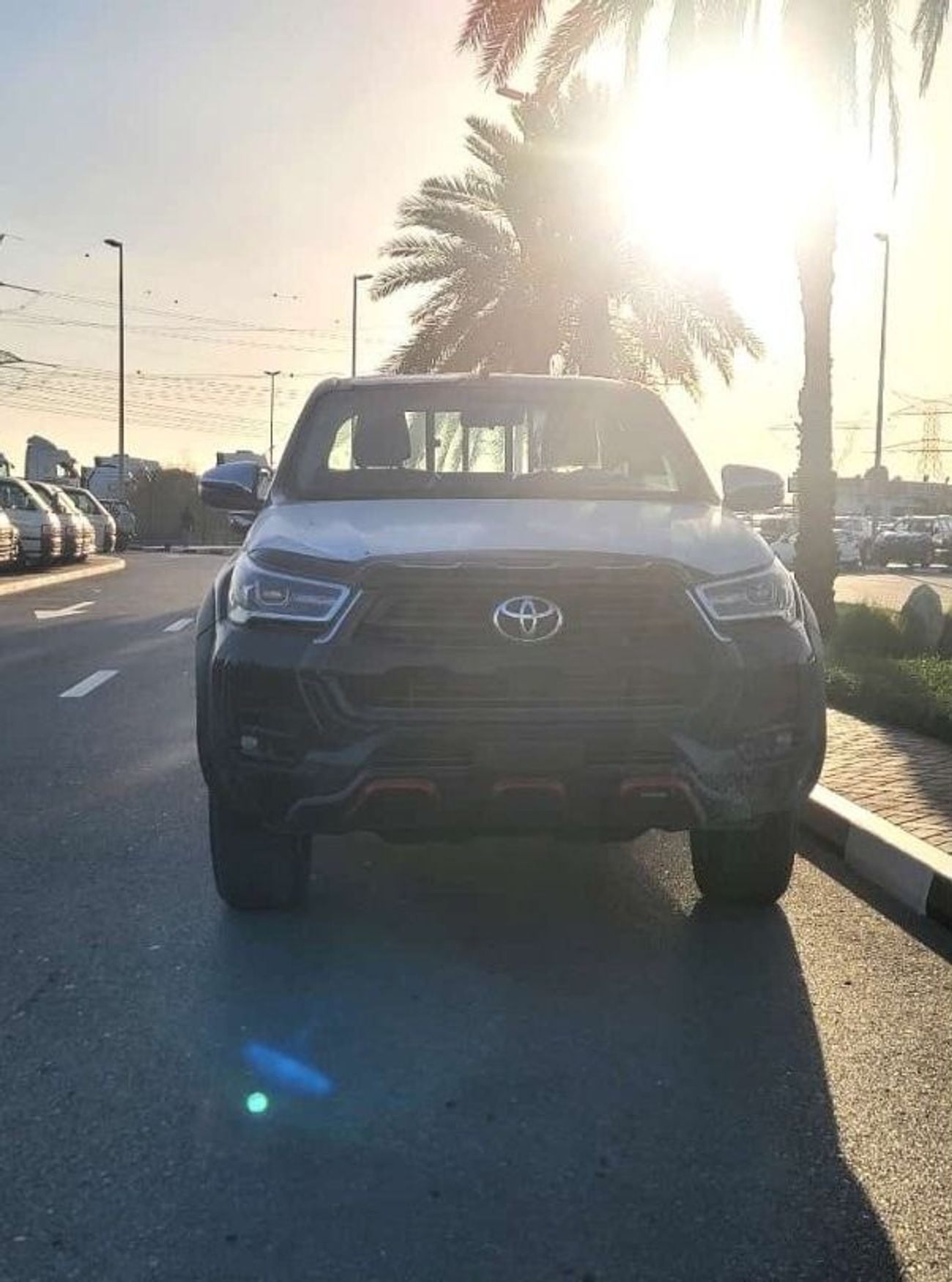 Toyota Hilux 4.0L SR5 V6 PETROL, DOUBLE CAB, 4WD, PUSH START, AUTOMATIC, MONITOR, MODEL 2024