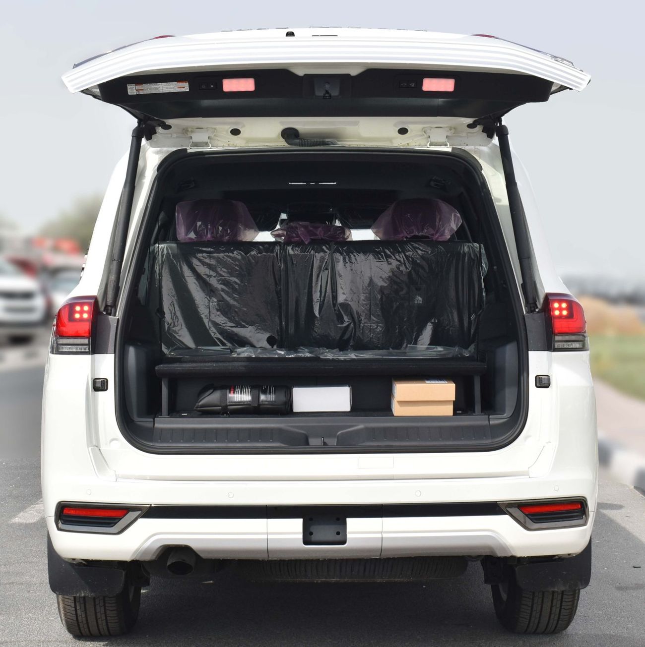 Toyota Land Cruiser VX 3.5L HYBRID