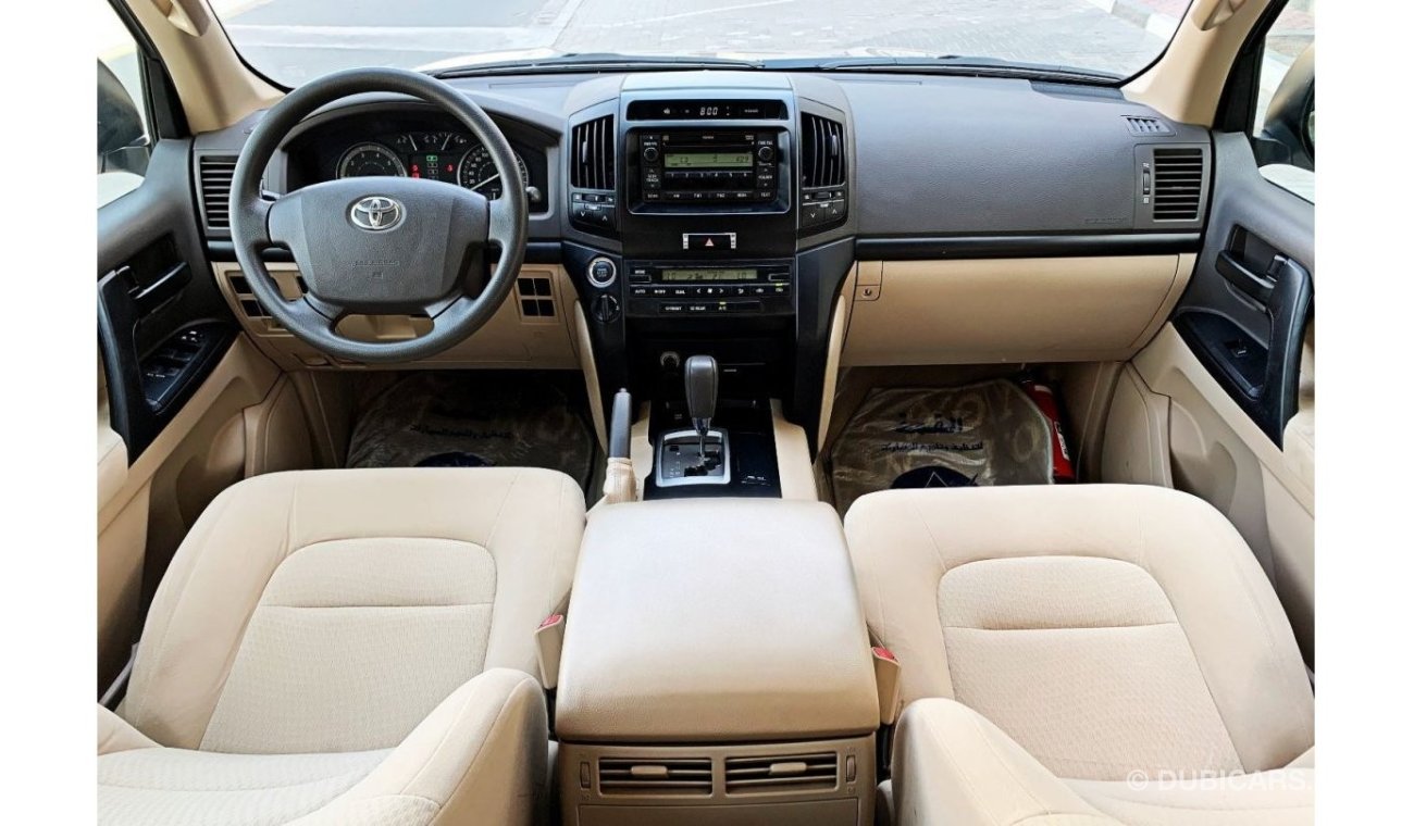 Toyota Land Cruiser EXR V6 - 2013 - EXCELLENT CONDITION