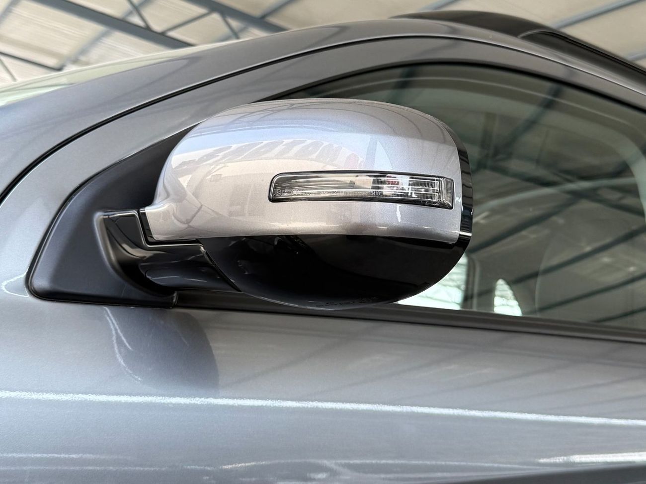 Mitsubishi ASX 2.0 LUXURY 4WD PANORAMA **EXPORT ONLY**التصدير فقط خارج الخليج***