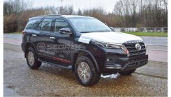 Toyota Fortuner 2021YM Toyota Fortuner 4.0L Petrol V6, 4WD 6A/T ( Blakc & Gray )