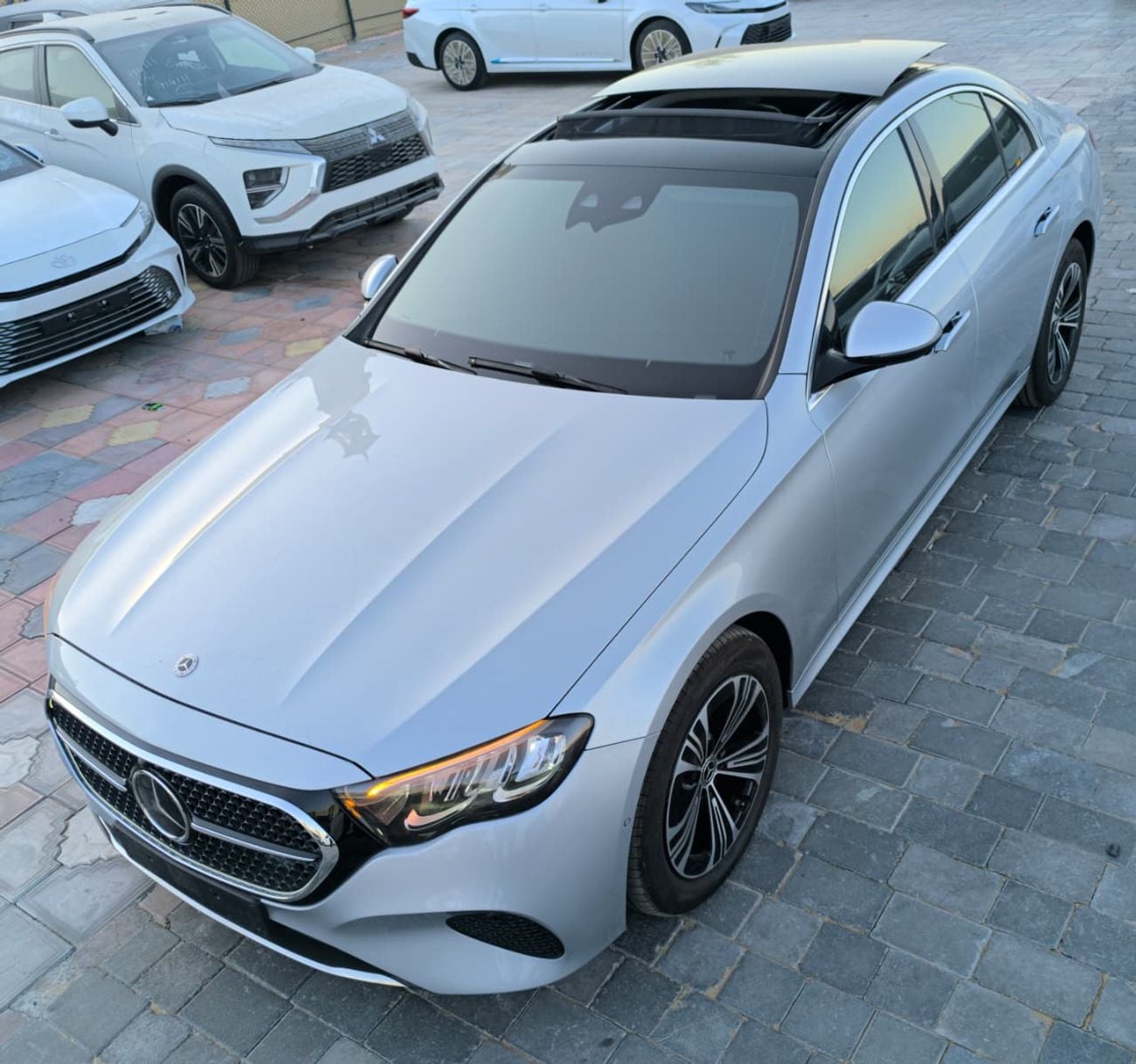 Mercedes Benz E200 E200 2.0 Turbo Full Option Arabic & English System Full Option 2026 Model