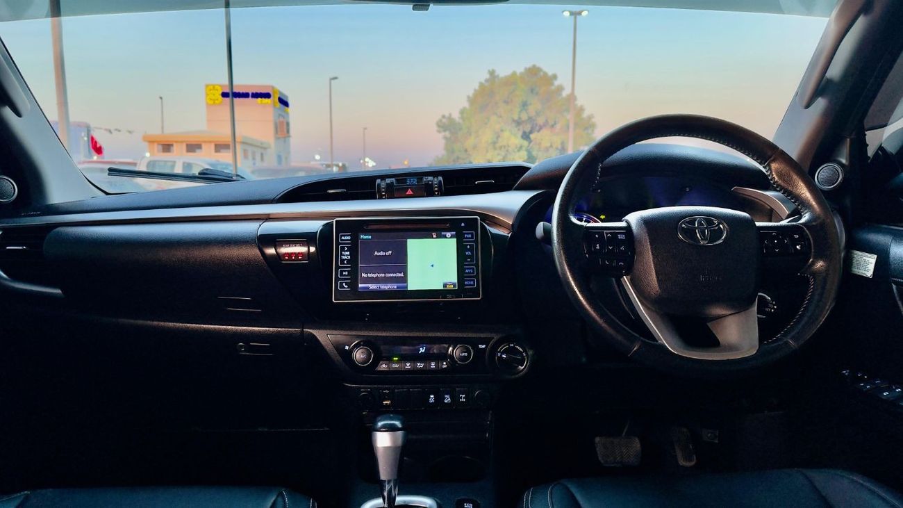 Toyota Hilux OFF-ROAD MODIFIED | 2.8L DIESEL ENGINE | RHD | 2018