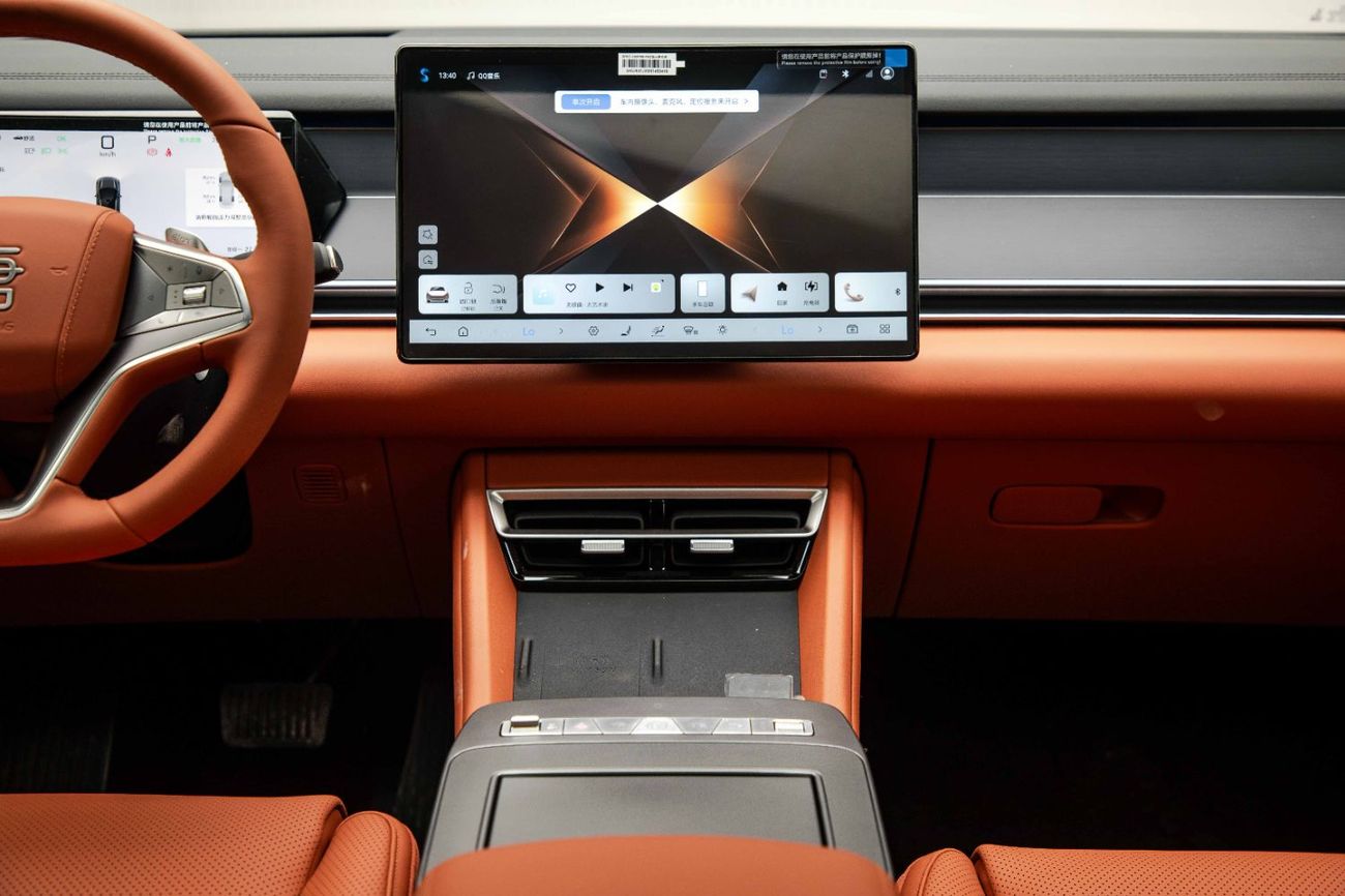 بي واي دي تانغ ل EV RWD