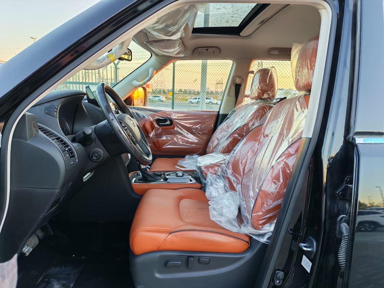 Nissan Patrol 2024 Nissan Patrol LE Platinum (Full-Option) 5.6L V8 Petrol A/T 4WD Export Only