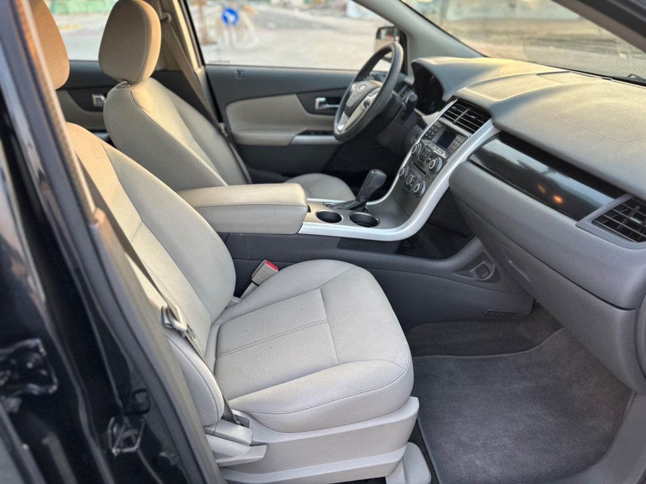 فورد إدج موديل 2014 خليجي حاله ممتازه من الداخل و الخارج