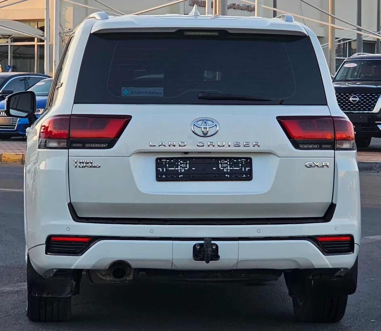 Toyota Land Cruiser GXR — фото 4