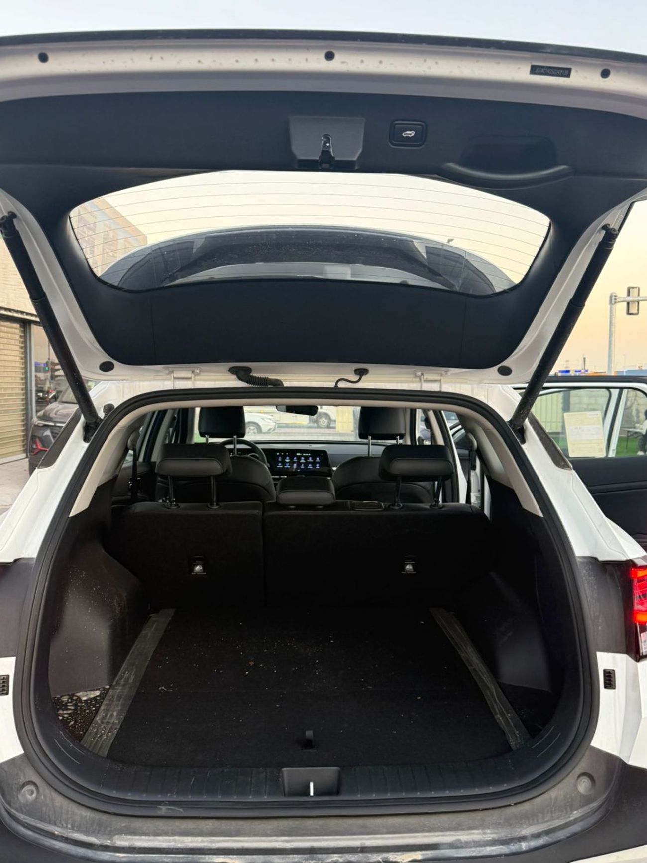 كيا سبورتيج LX 2.0L