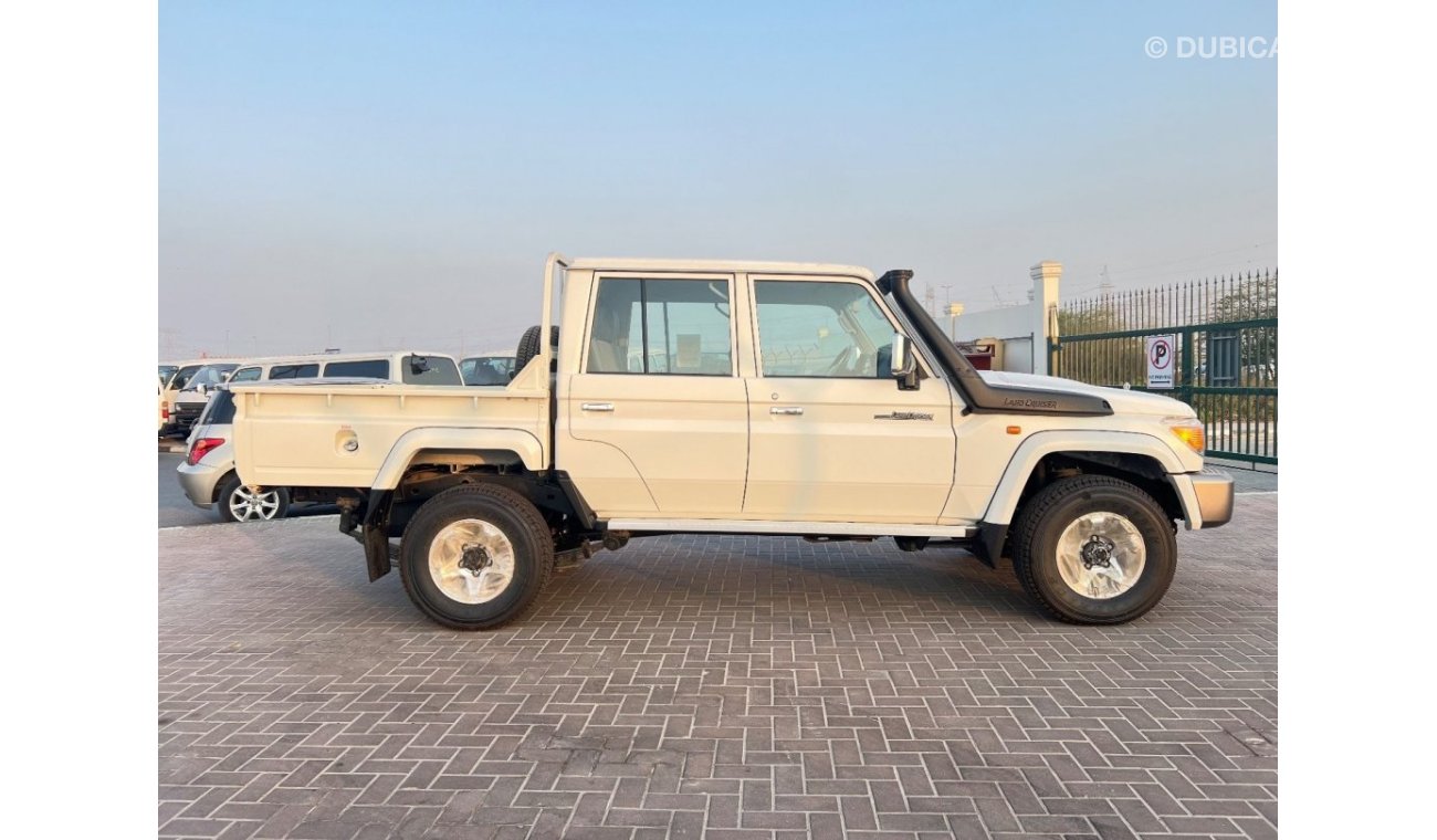 Toyota Land Cruiser Pick Up PICKUP DLX 2023 MODEL TOYOTA VDJ79 4.5L V8 Double Cabin Limited