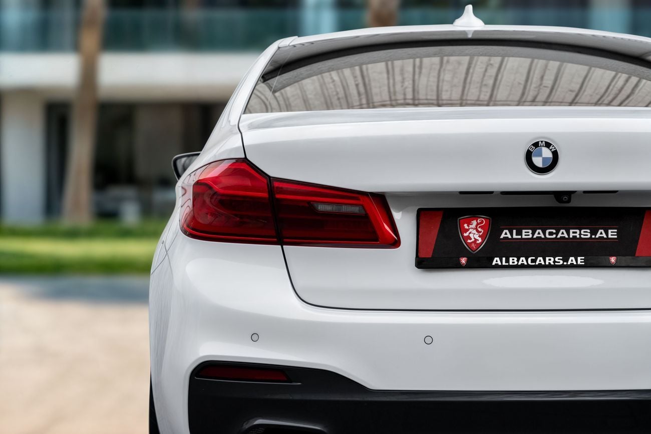 بي أم دبليو 520i 520i M Sport | 1,900 P.M | 0% Downpayment | 520i M Sport | Full Agency History
