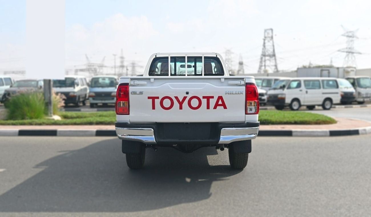 تويوتا هيلوكس Toyota Hilux 2025 2.7L Petrol 4 Cylinders Wheel size 17 inch Single Cab Manual  4WD