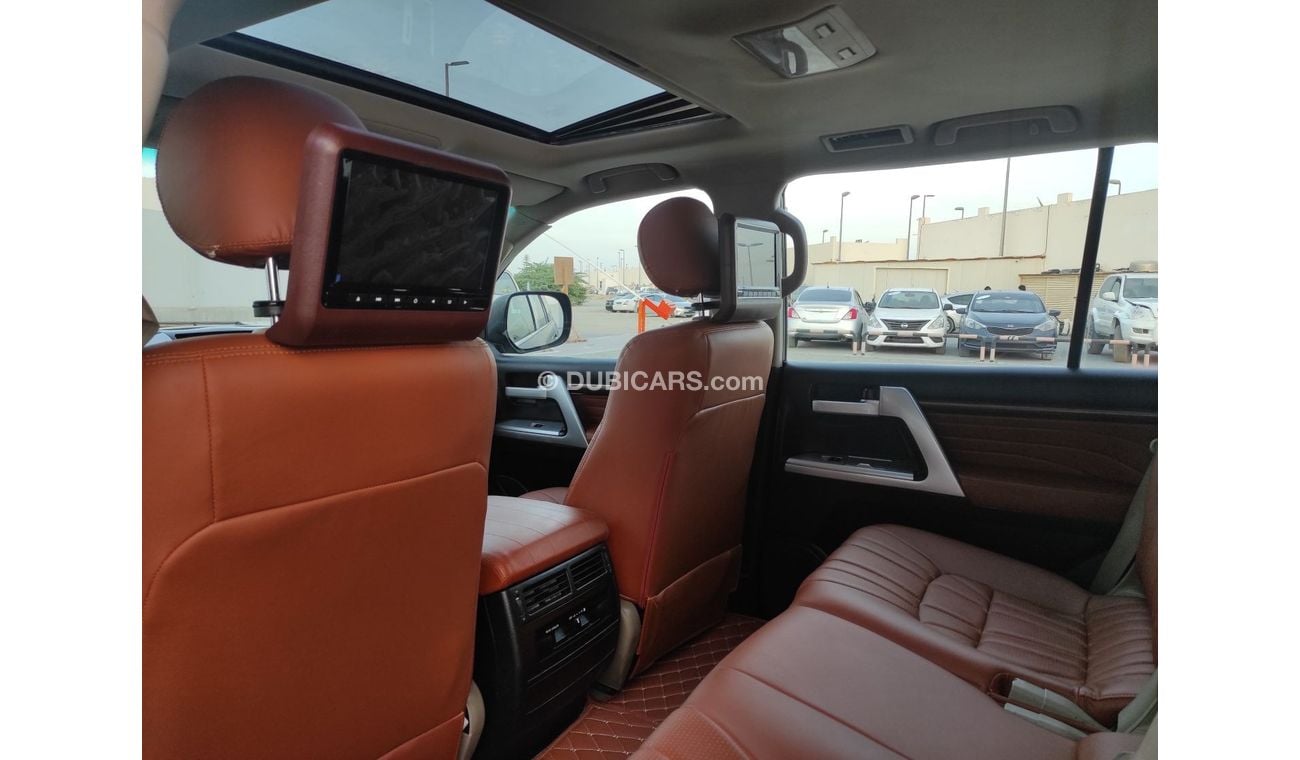 تويوتا لاند كروزر لاندكروزر 2008 خليجي محول 2021