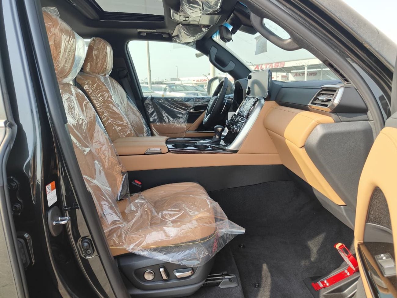 لكزس LX 600 2026 Lexus LX600 Signature (7-Seater) 3.5L V6 Twin-Turbo Petrol A/T 4WD Export Only