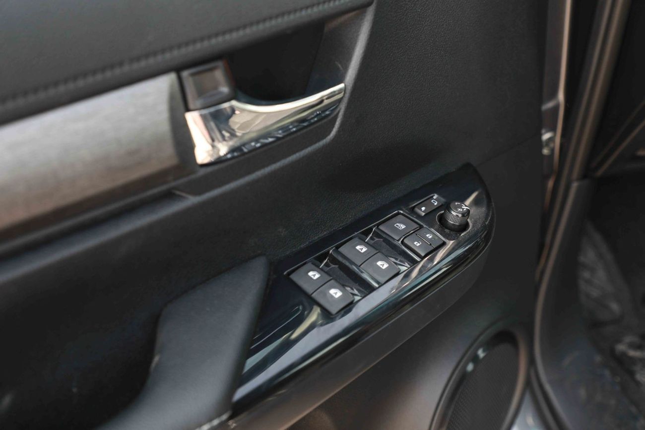 Toyota Hilux 2024 Toyota Hilux 4x4 DC 2.8 ADVENTURE-Z - Black inside Black | Export Only